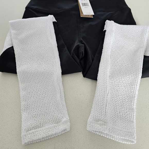 Alala Wavy Leggings - Picture 3 of 4